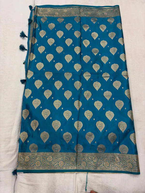 Blue_Woven_Zari_Saree_For_Women