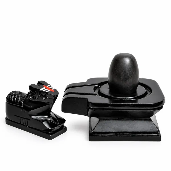 Narmada_Stone_Shivling_Square_Jaladhari_Set_With_Cobra_Nag_Trishul_Nandi