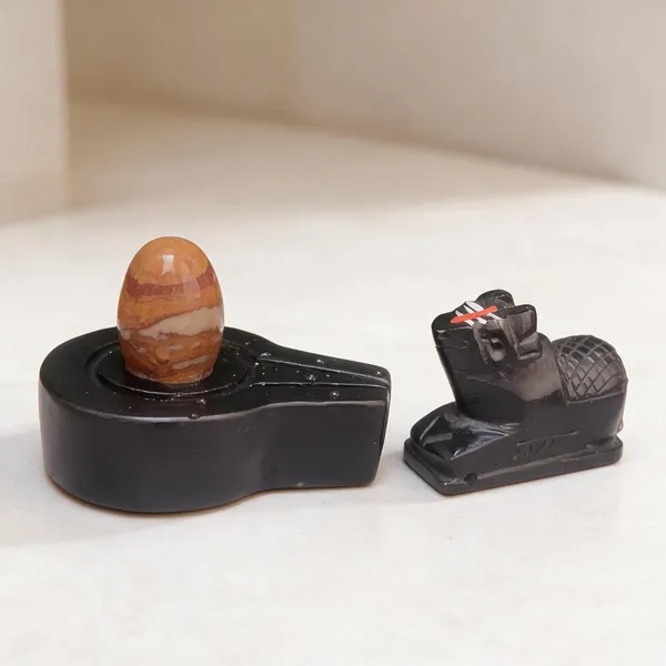 Narmadeshwar_Shivling_With_Plat_Jaldhara_And_Nandi_Pooja_Set