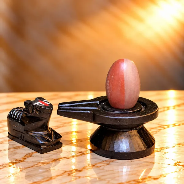 Narmadeshwar_Shivling_With_Jaldhara_And_Nandi_Pooja_Set