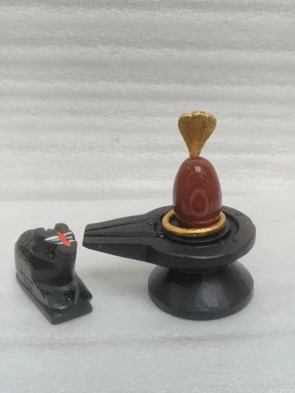 Narmada_Stone_Tilakdhari_Shivling_Full_Combo_Set_With_Nandi_Trishul_Kalash
