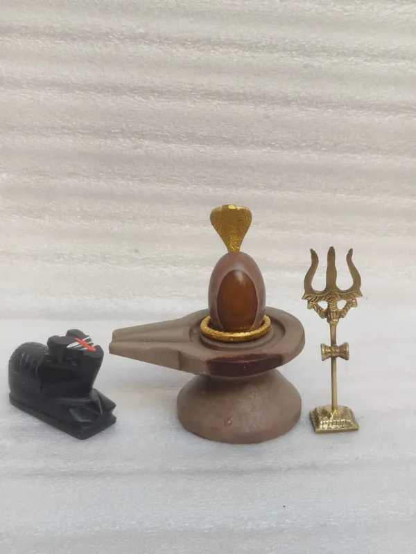 Narmada_Stone_Tilakdhari_Shivling_Full_Combo_Set_With_Nandi_Trishul_Kalash