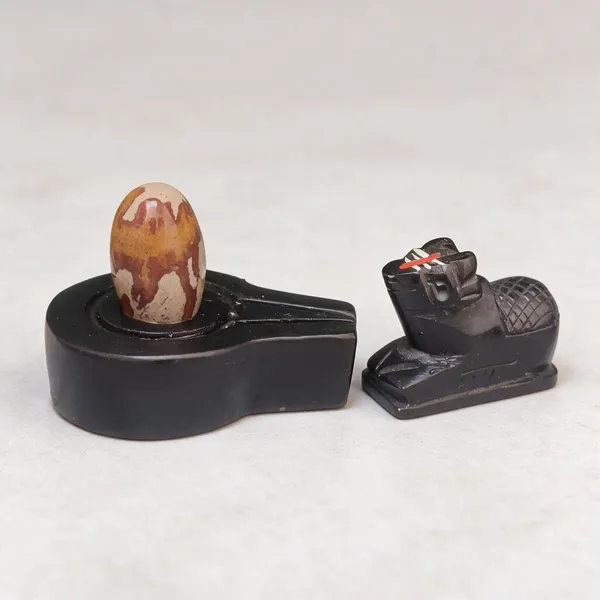 Narmadeshwar_Shivling_With_Plat_Jaldhara_And_Nandi_Pooja_Set