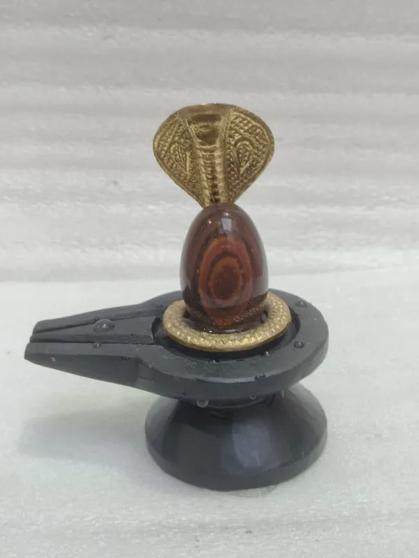 Narmada_Stone_Tilakdhari_Shivling_Full_Combo_Set_With_Nandi_Trishul_Kalash