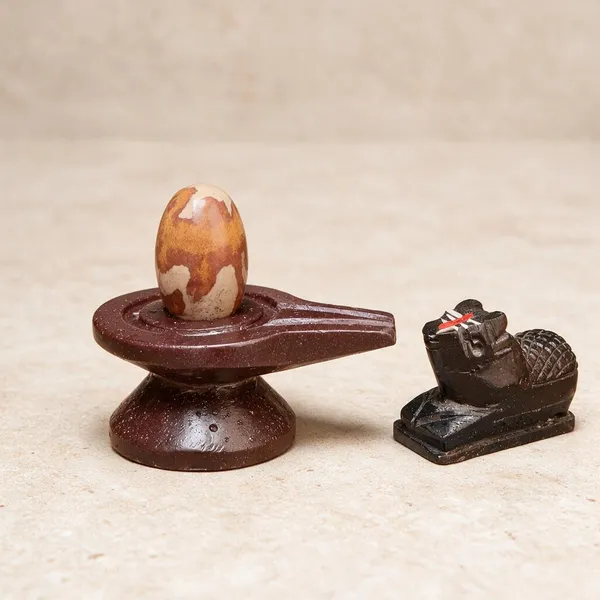 Narmadeshwar_Shivling_With_Jaldhara_And_Nandi_Pooja_Set