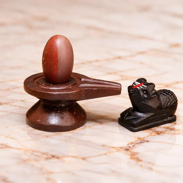 Narmadeshwar_Ardhnarishwar_Shivling_With_Jaldhara_And_Nandi_Pooja_Set