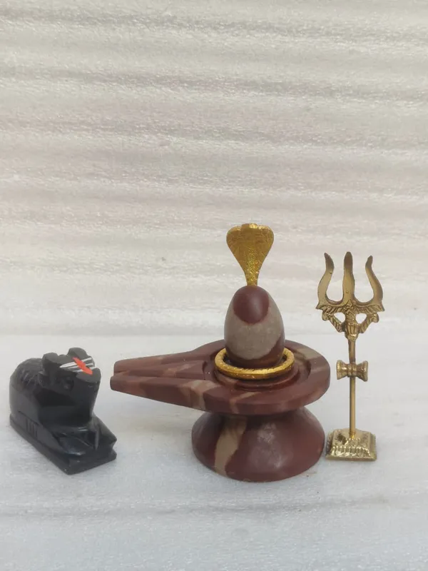 Narmada_Stone_Tilakdhari_Shivling_Full_Combo_Set_With_Nandi_Trishul_Kalash