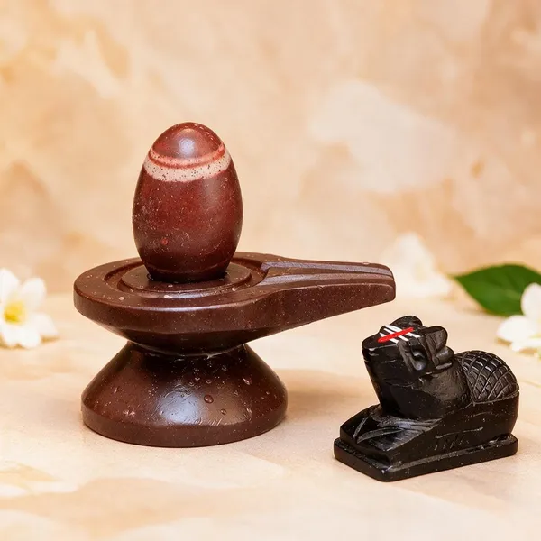 Narmadeshwar_Shivling_With_Jaldhara_And_Nandi_Pooja_Set
