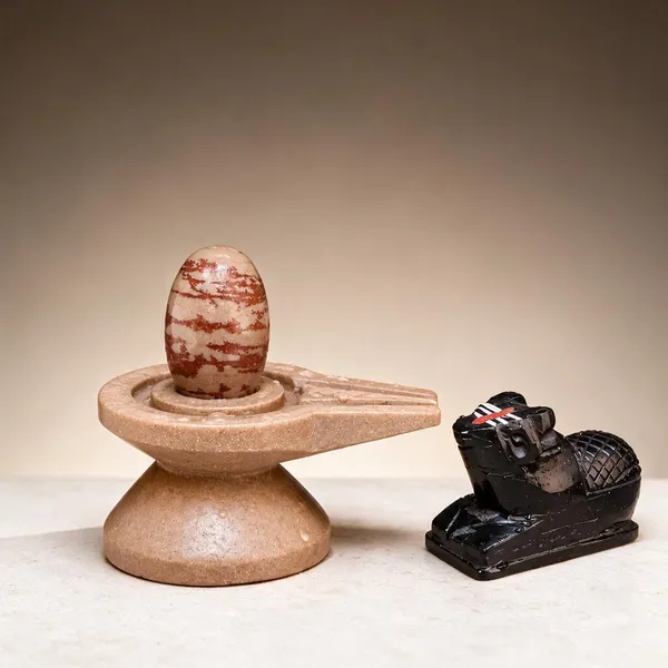 Narmadeshwar_Shivling_With_Jaldhara_And_Nandi_Pooja_Set