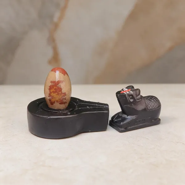 Narmadeshwar_Shivling_With_Plat_Jaldhara_And_Nandi_Pooja_Set