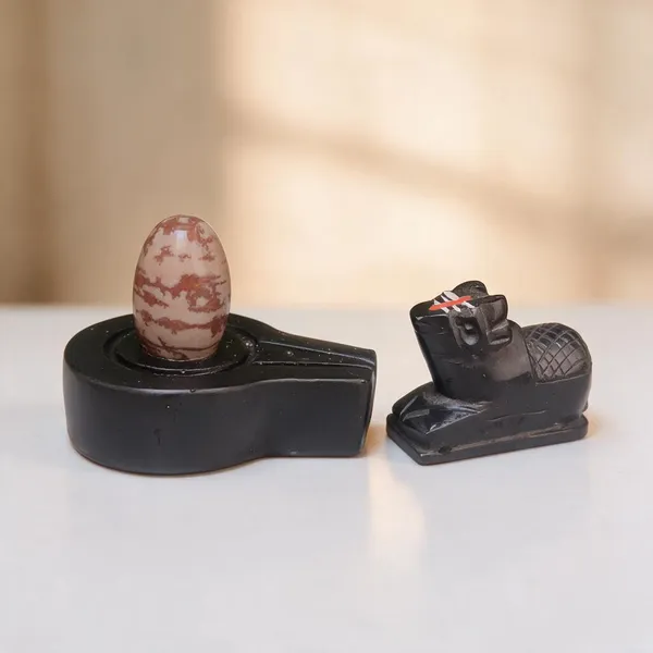 Narmadeshwar_Shivling_With_Plat_Jaldhara_And_Nandi_Pooja_Set