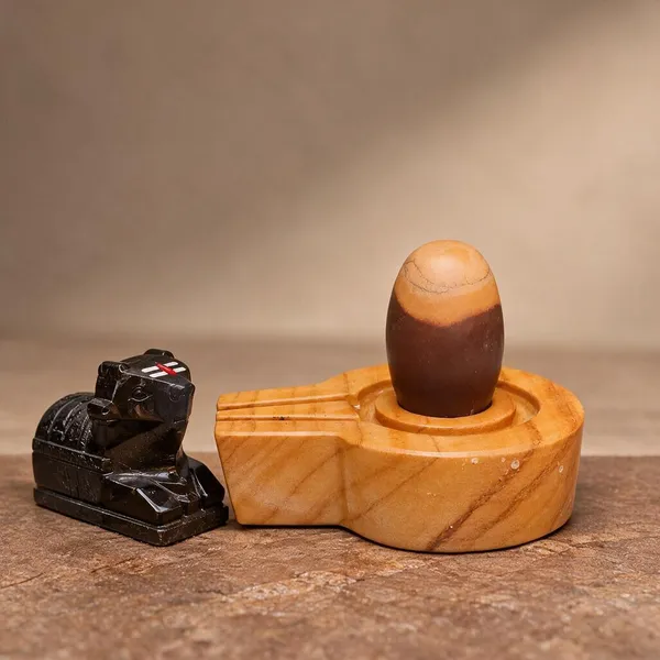 Narmadeshwar_Shivling_With_Plat_Jaldhara_Nandi_Pooja_Set