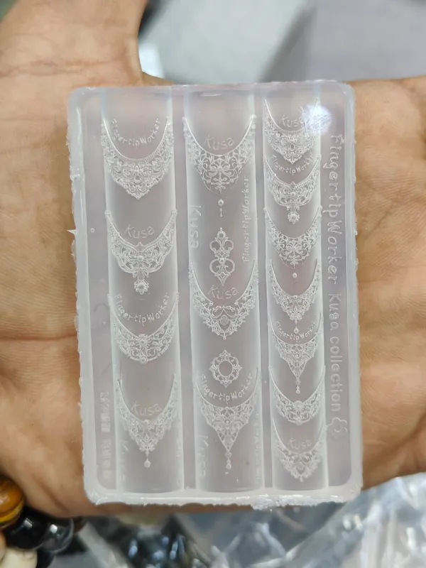 Silver_Ornamental_Nail_Art_Stamping_Plate