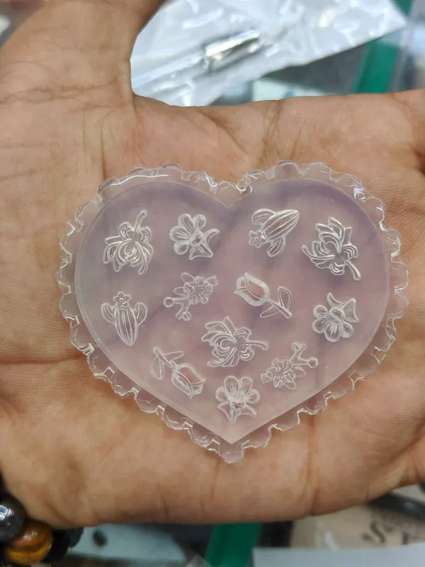 Transparent_Heart_Floral_Nail_Art_Stamping_Plate