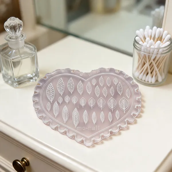 Acrylic_Heart_Shaped_Embossed_Leaf_Pattern_Decorative_Plate