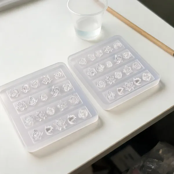 Brille_Bee_20Cavity_Decorative_Silicone_Resin_Casting_Mold__Pack_of_2