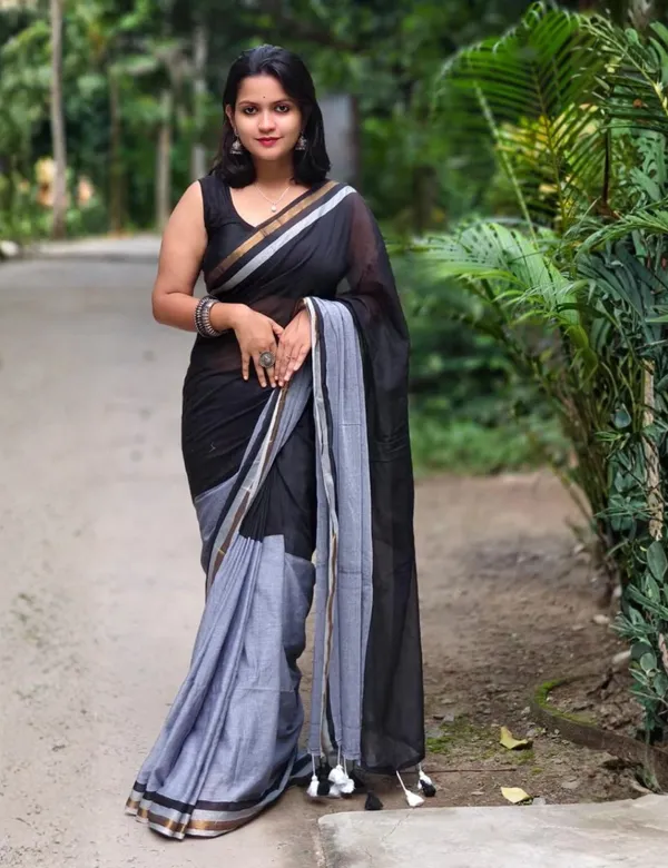 Black_Premium_Mulmul_Saree_For_Women