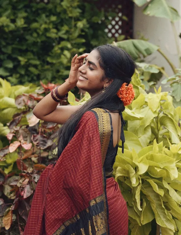 Maroon_And_Black_Premium_Silk_And_Cotton_Saree_For_Women