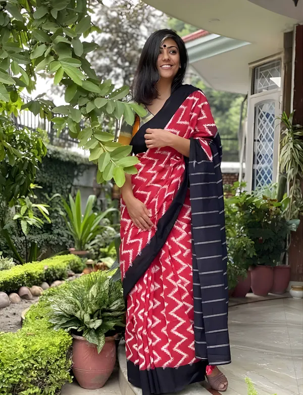 Red_and_Black_Premium_Mul_Cotton_Saree_For_Women