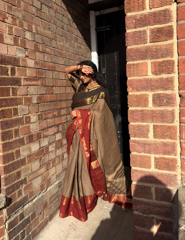 Grey_Premium_Cotton_Saree_For_Women