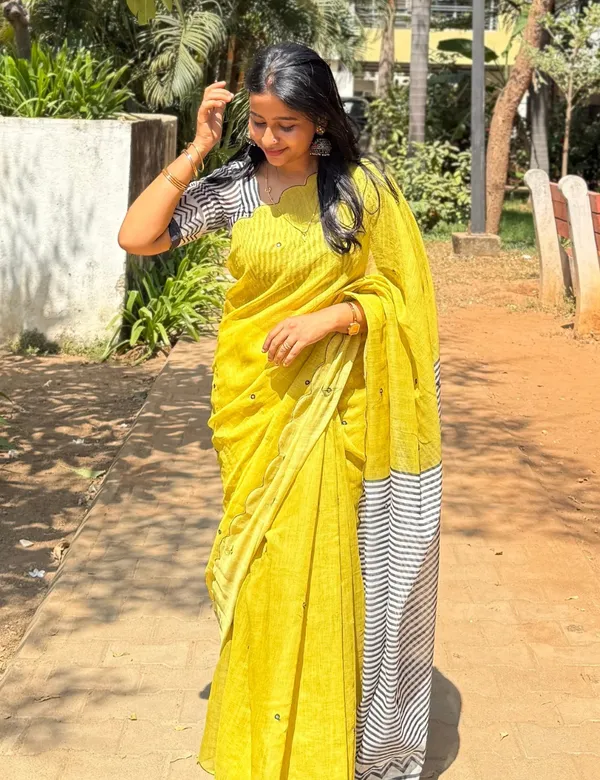 Yellow_Premium_Chanderi_Linen_Saree_For_Women