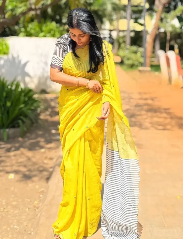 Yellow_Premium_Chanderi_Linen_Saree_For_Women