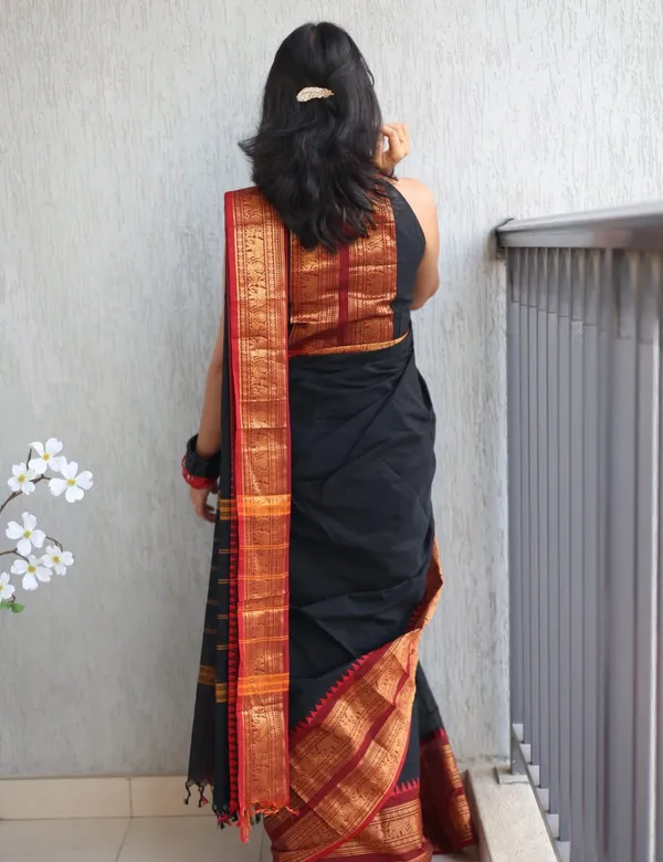 Black_Premium_Cotton_Saree_For_Women