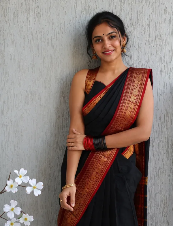 Black_Premium_Cotton_Saree_For_Women