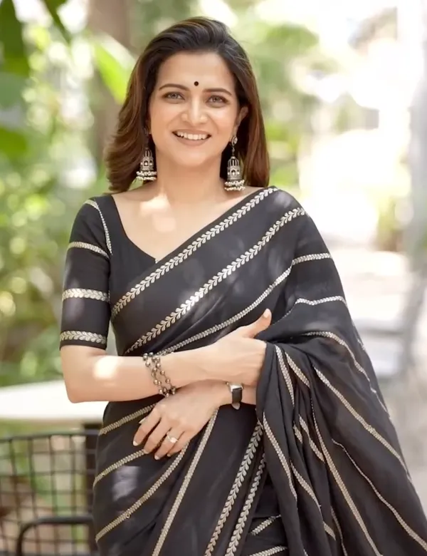 Black_Premium_Cotton_Saree_For_Women