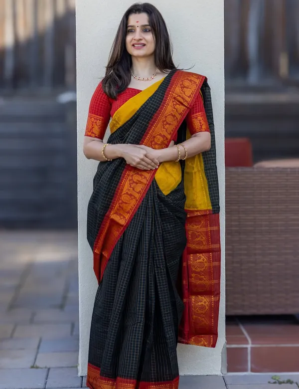 Black_Premium_Cotton_Saree_For_Women