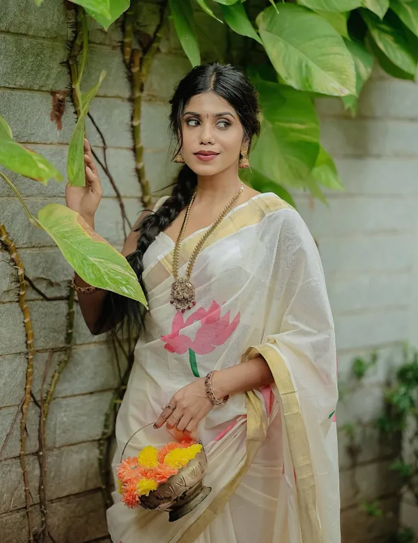 White_Premium_Cotton_Saree_For_Women