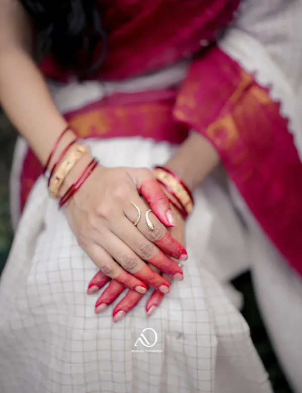 White_&_Red_Premium_Cotton_Saree_For_Women