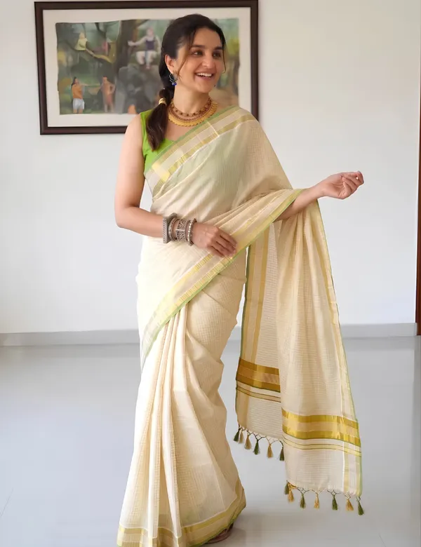 Traditional_Green_Tiny_Checks_Balaramapuram_Kasavu_Saree_For_Women