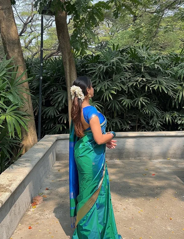 Peacock_Green_Premium_Semi_Silk_Saree_For_Women