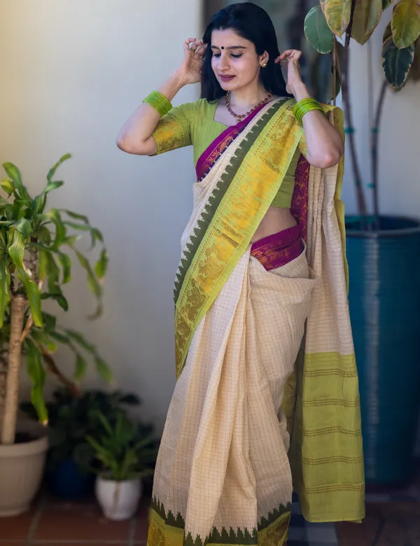 Half_White_Premium_Cotton_Saree_For_Women
