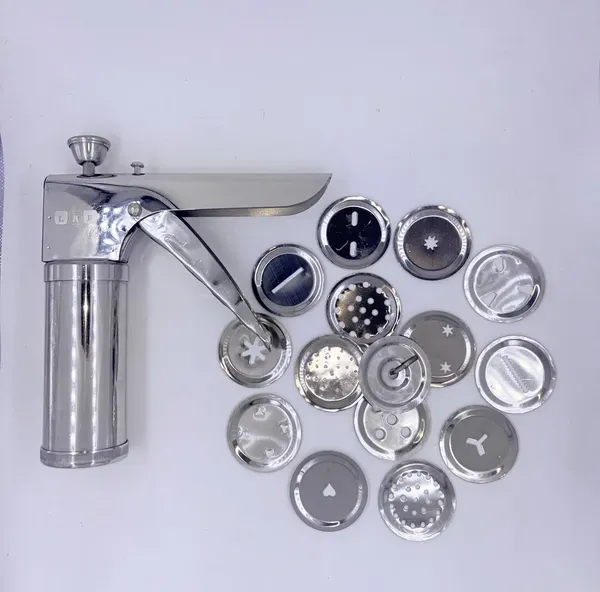 Stainless_Steel_Manual_Interchangeable_Disc_Biscuit_Maker