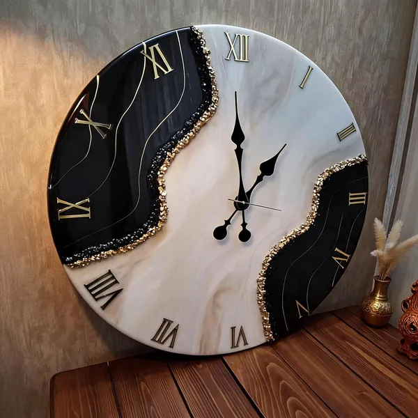 Mdf_Glass_Artistic_Black_White_Roman_Numeral_Wall_Clock