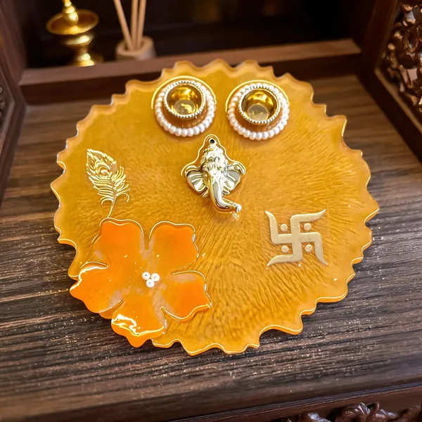 Resin_Metal_Festive_Ganesha_Gold_Pooja_Thali_Set