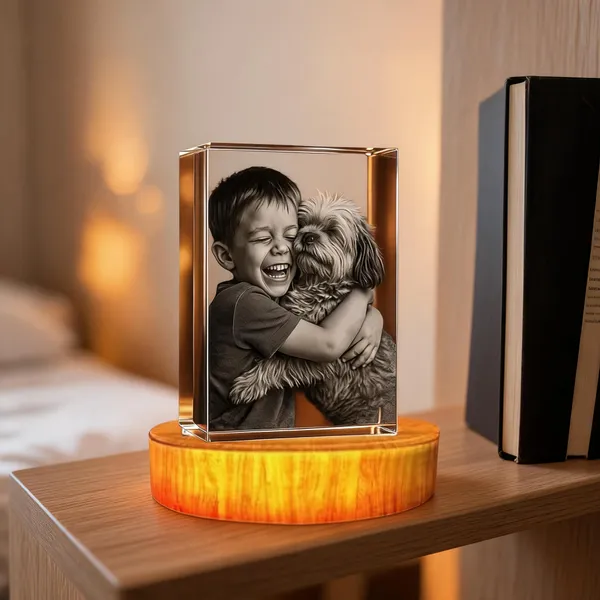 Crystal_Glass_3D_Photo_Block_With_Illuminated_Base