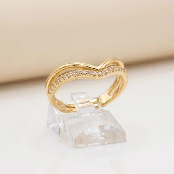 Gold_Stainless_Steel_V-Shape_Stone_Studded_Ring_For_Women
