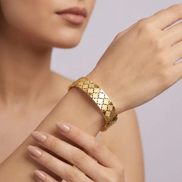 Gold_Copper_Alloy_Bracelet_For_Women
