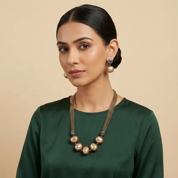 Gold_Japanese_Pearl_And_Copper_Alloy_Necklace_Set_For_Women