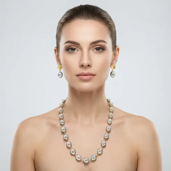 White_MOP_Pearl_And_Gold_Plated__Necklace_Set_For_Women