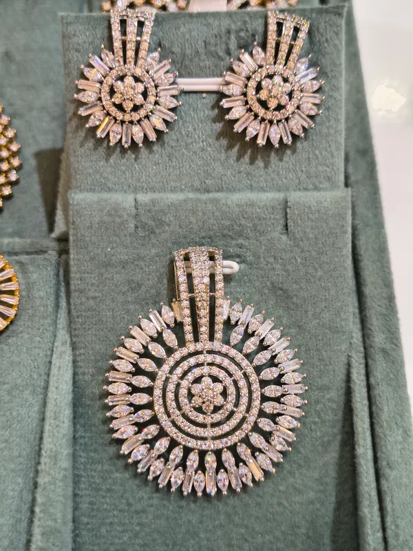 Gold_CZ_Diamond_With_Rhodium_Polish_Pendant_Set_For_Women