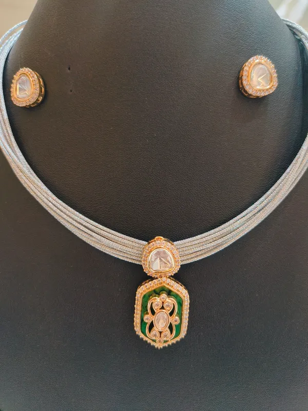 Gold_Copper_Alloy_Necklace_Set_For_Women
