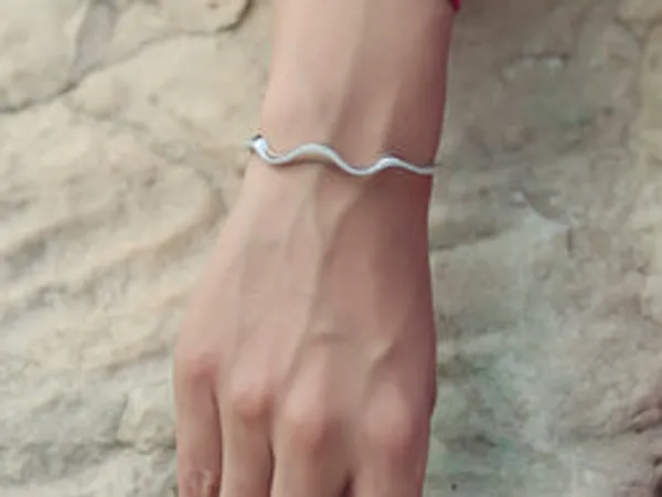 The_Wave_Bracelet