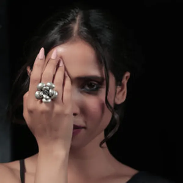Hammered_Rose_Ring