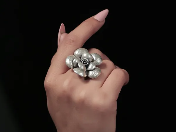 Hammered_Rose_Ring
