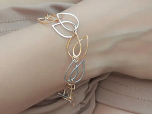 Distorted_Lotus_Bracelet