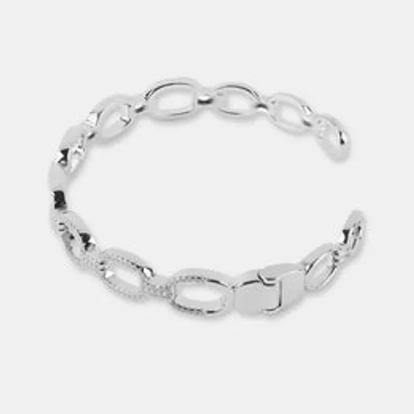 Chained_Bracelet